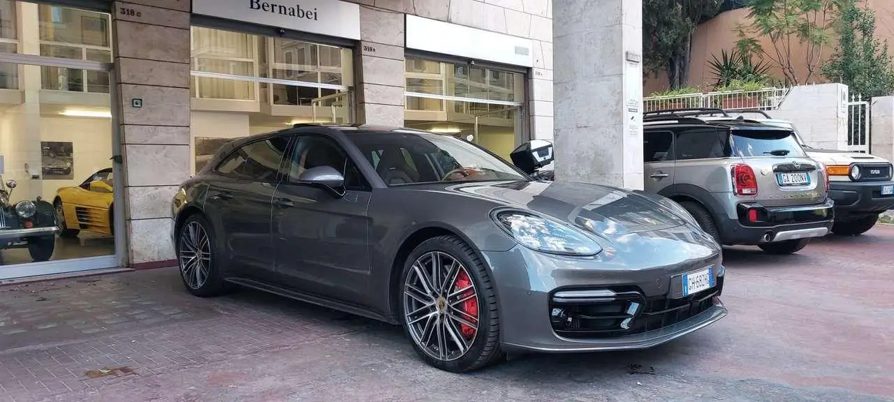 Photo 1 : Porsche Panamera 2019 Petrol