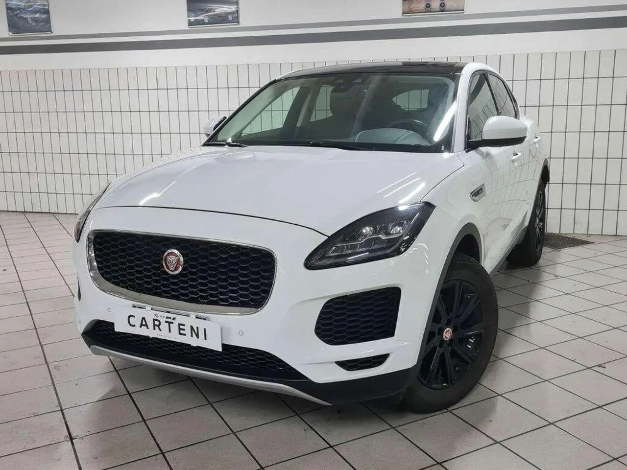 Photo 1 : Jaguar E-pace 2020 Diesel