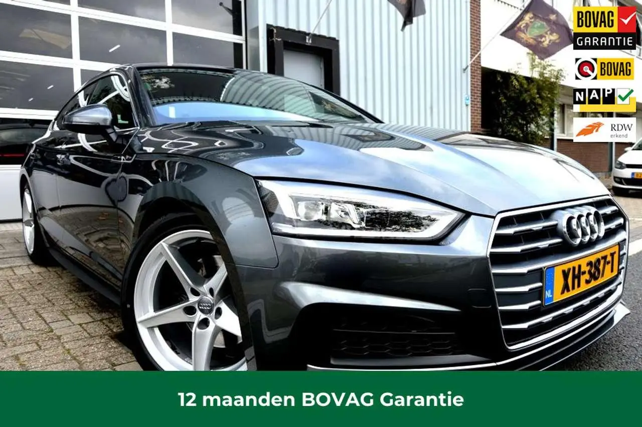 Photo 1 : Audi A5 2019 Hybride