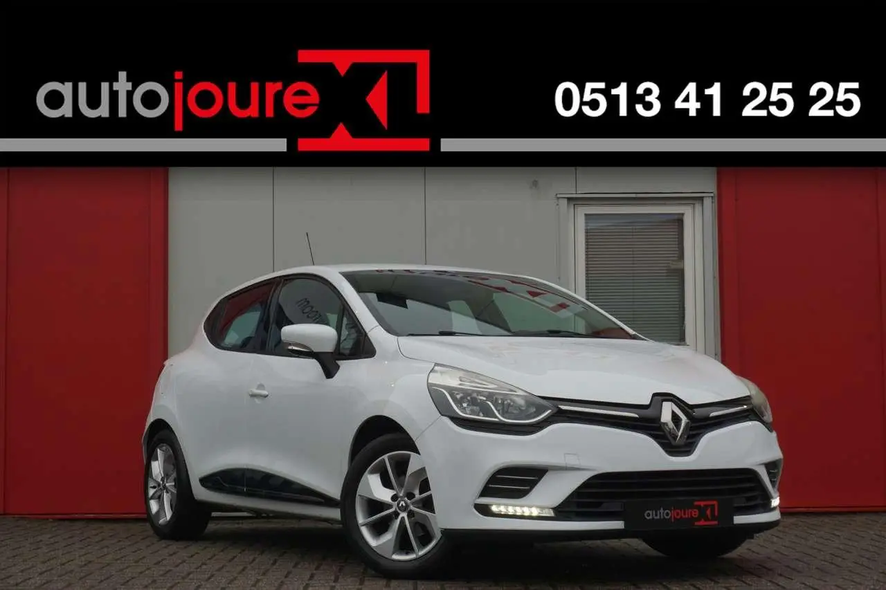 Photo 1 : Renault Clio 2017 Essence