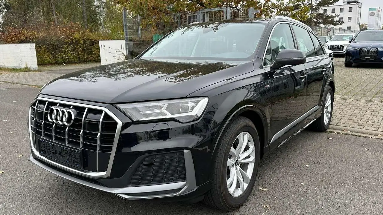 Photo 1 : Audi Q7 2023 Diesel