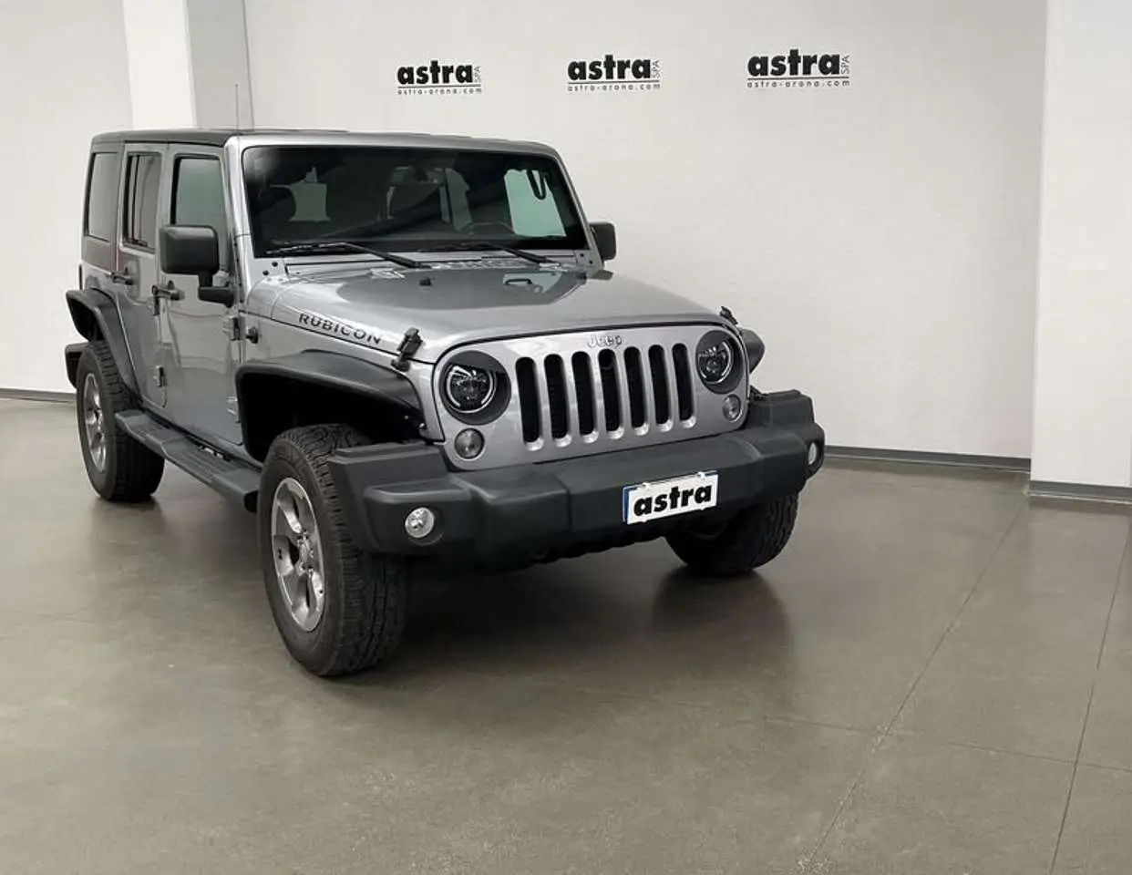 Photo 1 : Jeep Wrangler 2018 Diesel