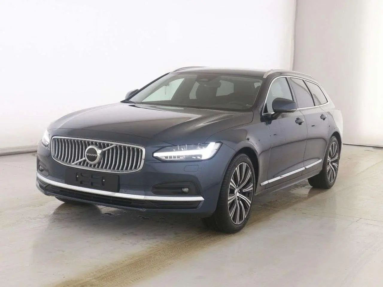 Photo 1 : Volvo V90 2023 Diesel