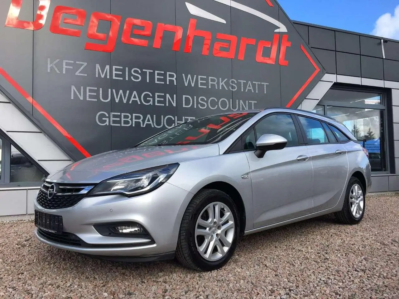 Photo 1 : Opel Astra 2016 Diesel