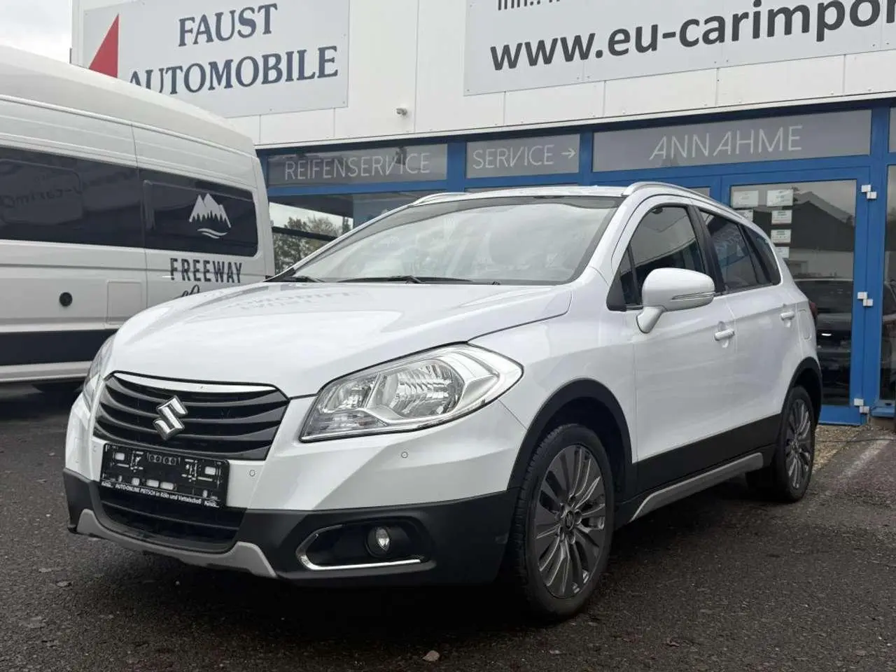 Photo 1 : Suzuki Sx4 2015 Not specified