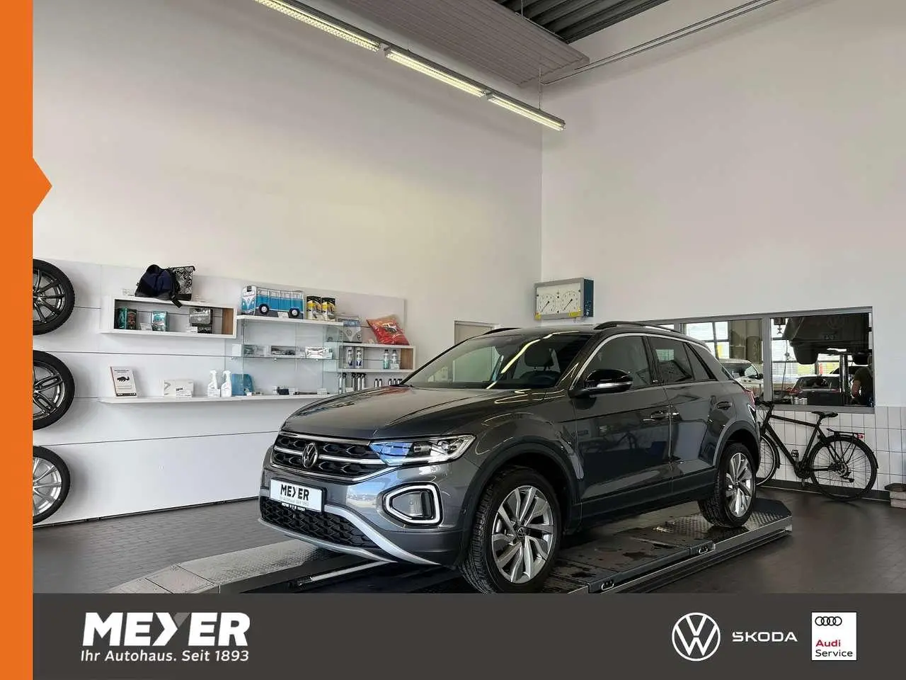 Photo 1 : Volkswagen T-roc 2023 Essence