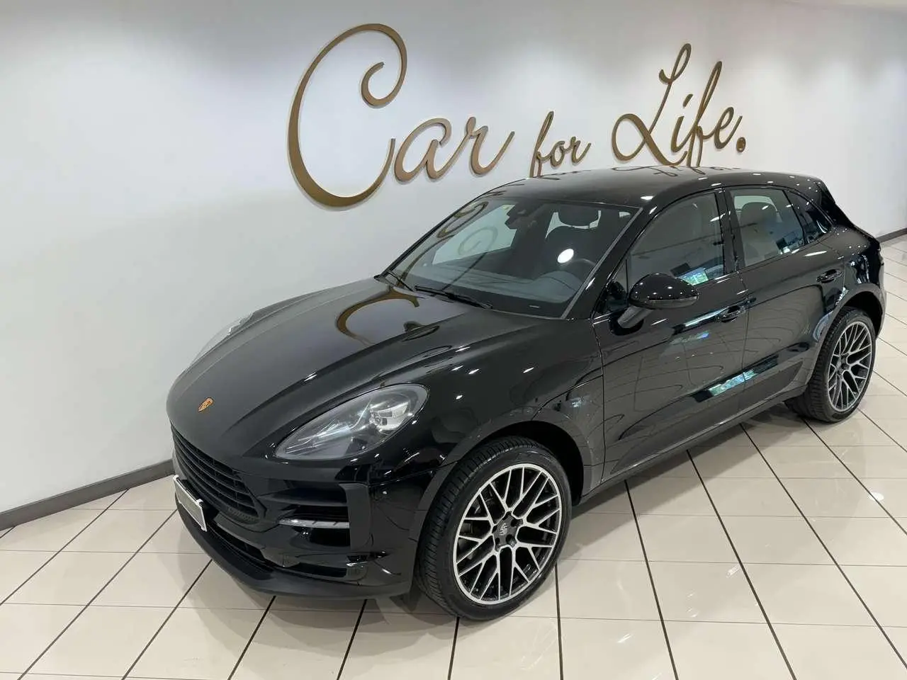 Photo 1 : Porsche Macan 2021 Essence