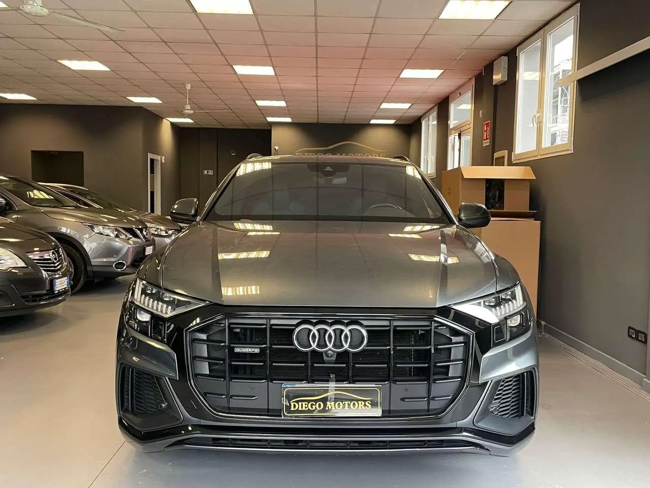 Photo 1 : Audi Q8 2019 Hybrid