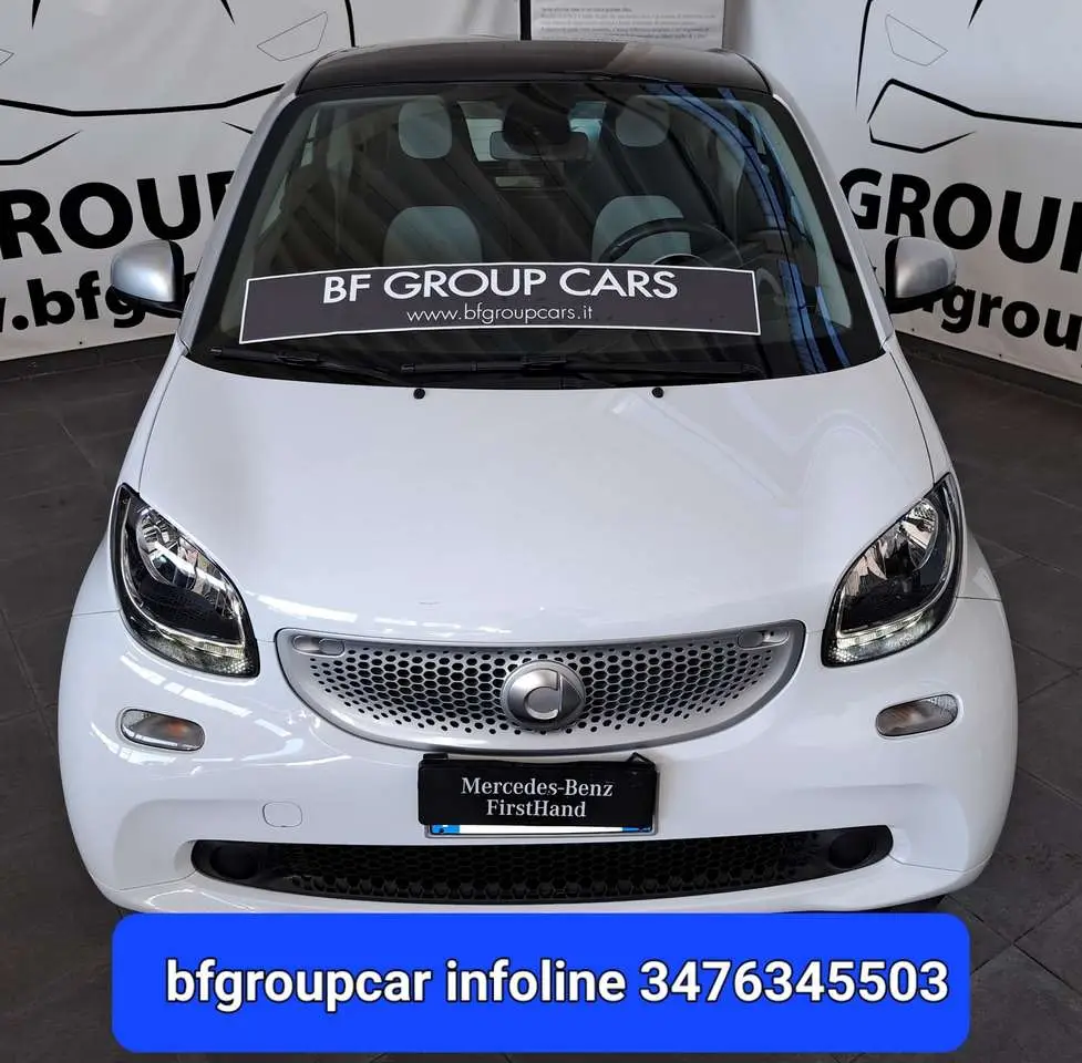 Photo 1 : Smart Fortwo 2016 Petrol