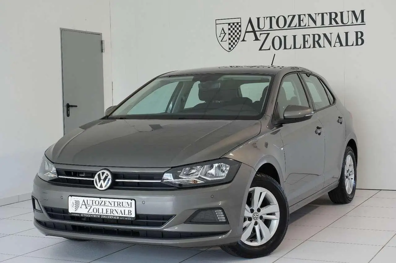 Photo 1 : Volkswagen Polo 2018 Petrol