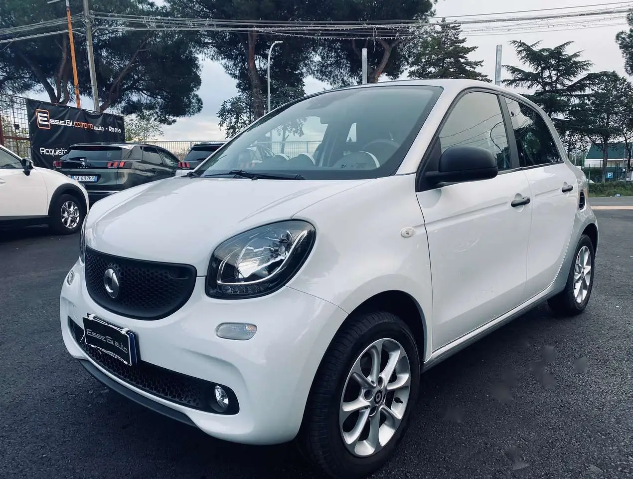 Photo 1 : Smart Forfour 2018 Petrol