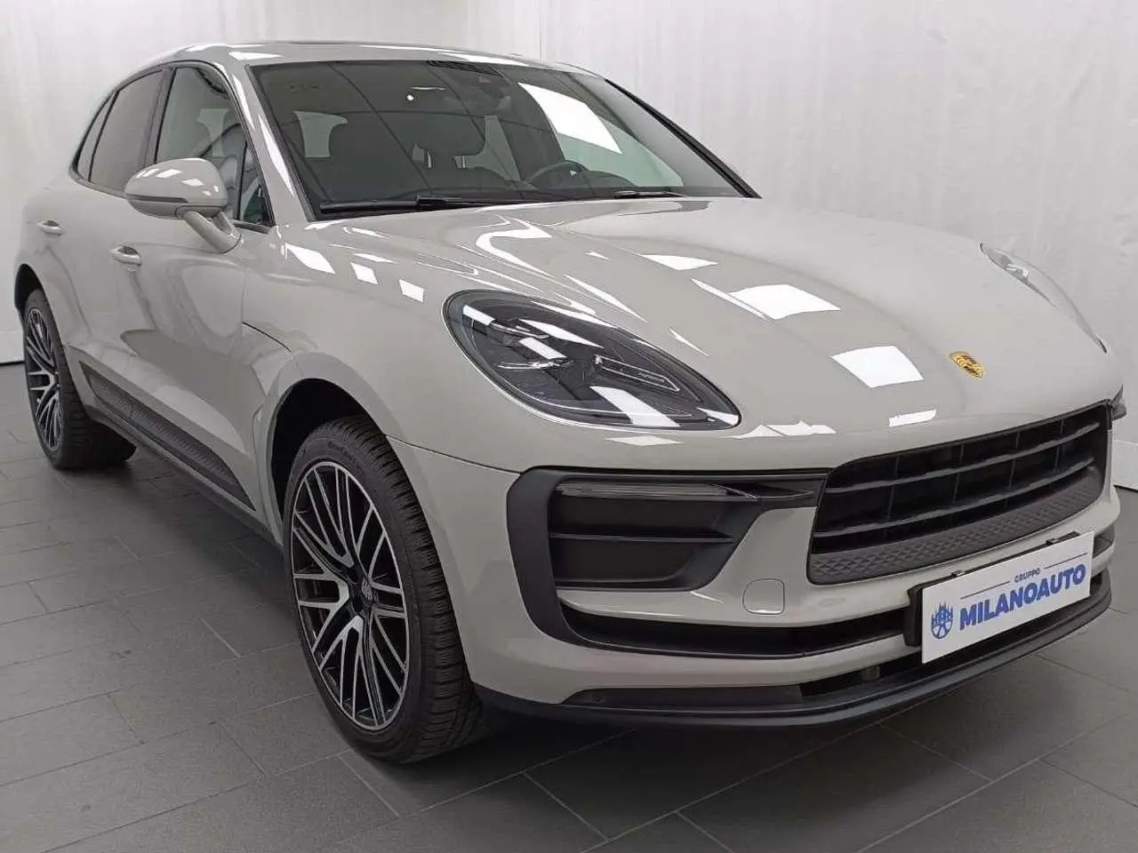 Photo 1 : Porsche Macan 2022 Petrol