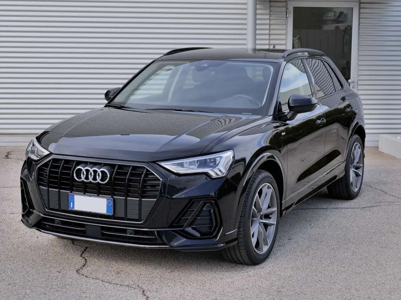 Photo 1 : Audi Q3 2021 Hybrid