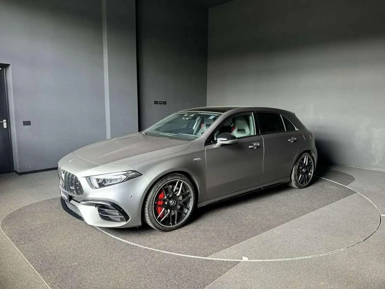 Photo 1 : Mercedes-benz Classe A 2021 Petrol