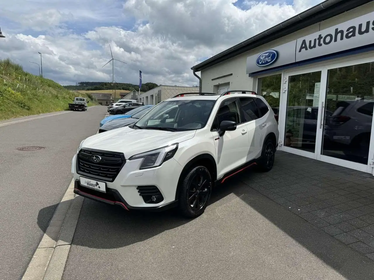 Photo 1 : Subaru Forester 2023 Hybride