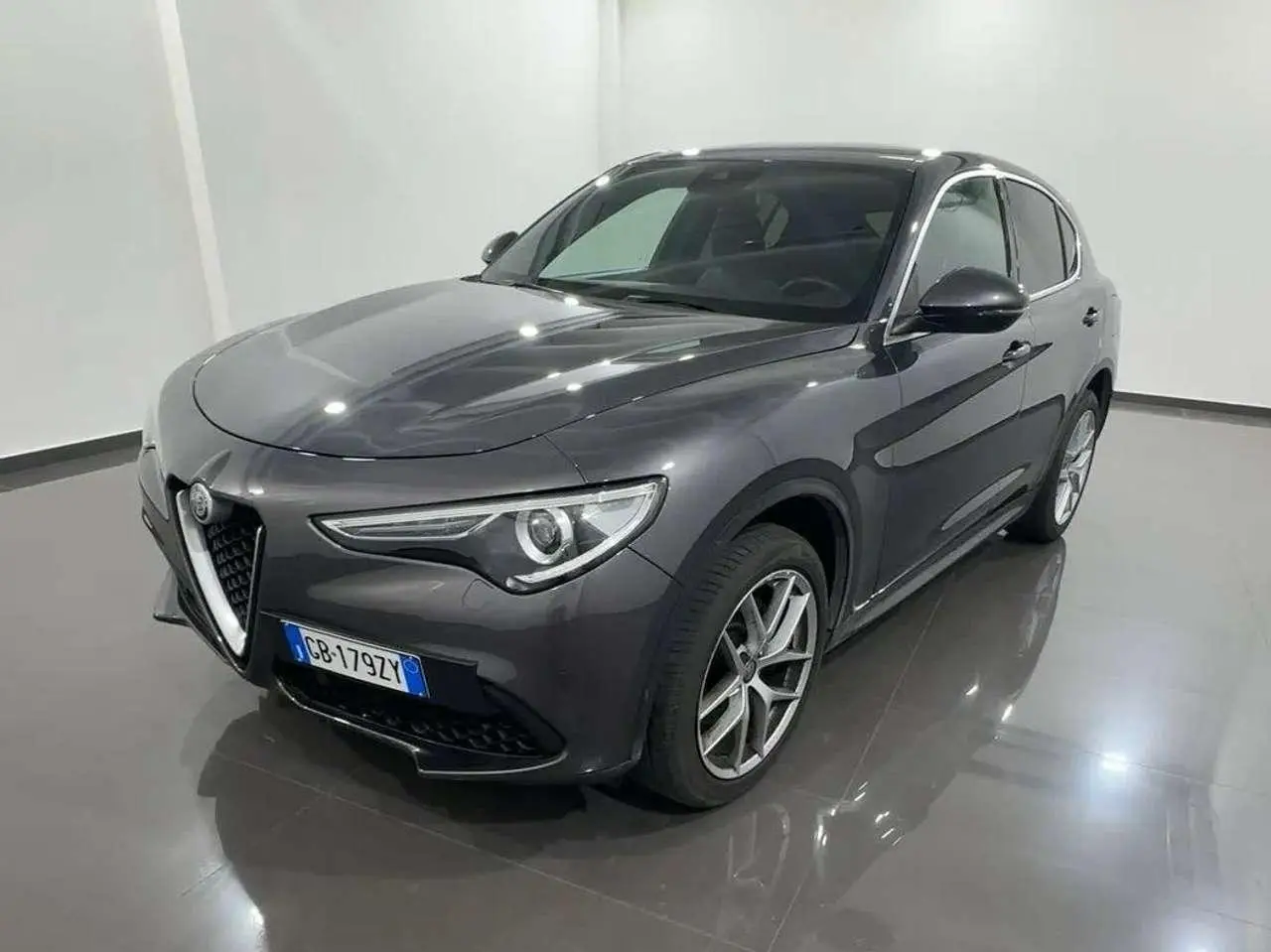 Photo 1 : Alfa Romeo Stelvio 2019 Petrol