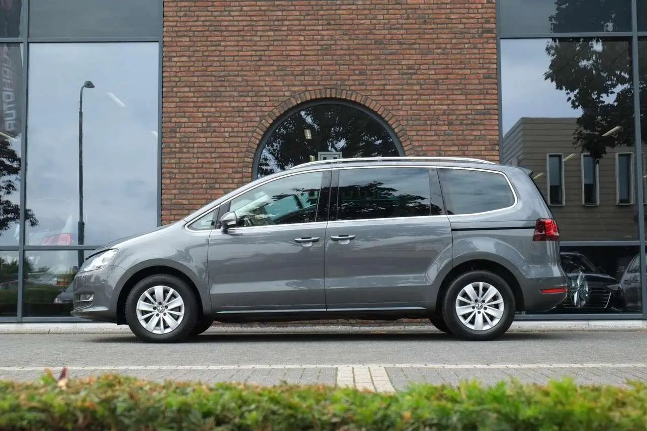 Photo 1 : Volkswagen Sharan 2018 Diesel