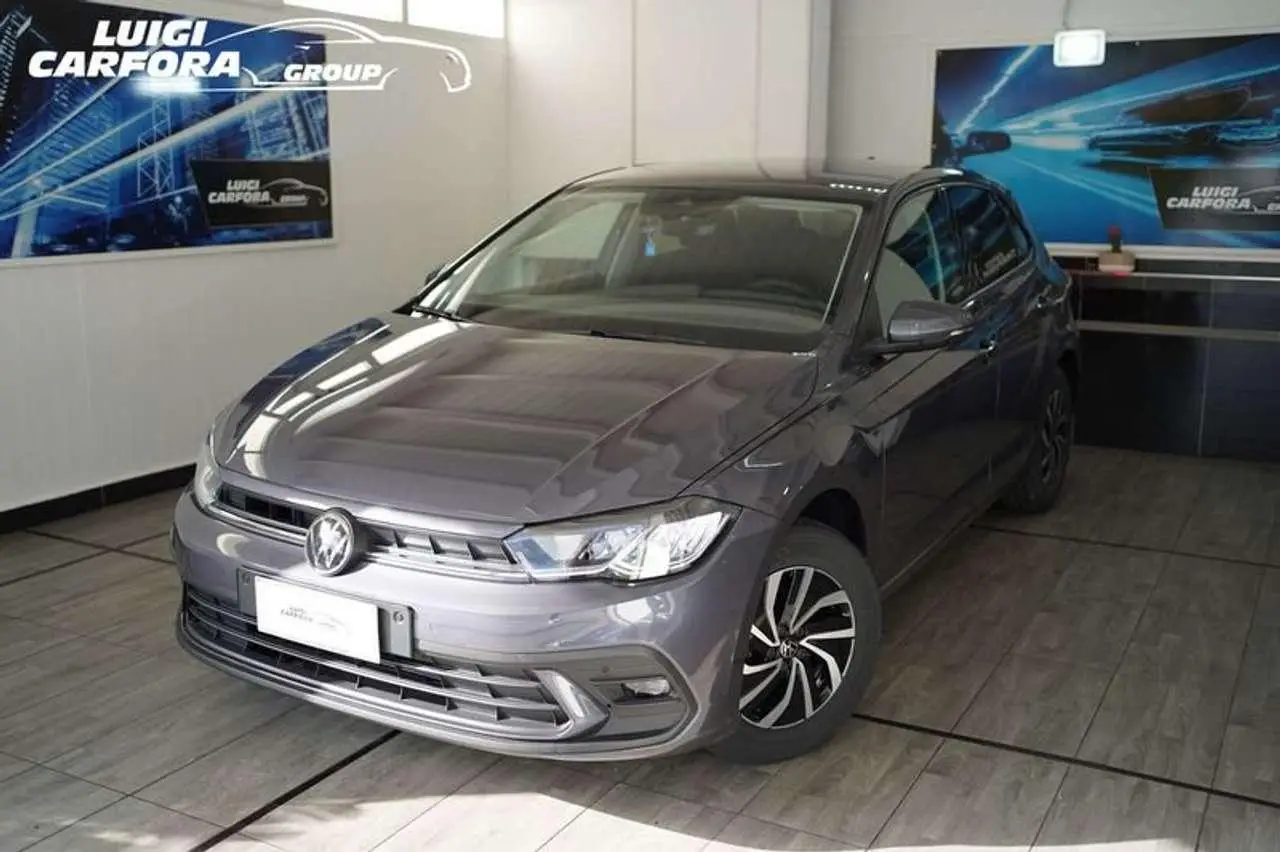 Photo 1 : Volkswagen Polo 2024 Petrol