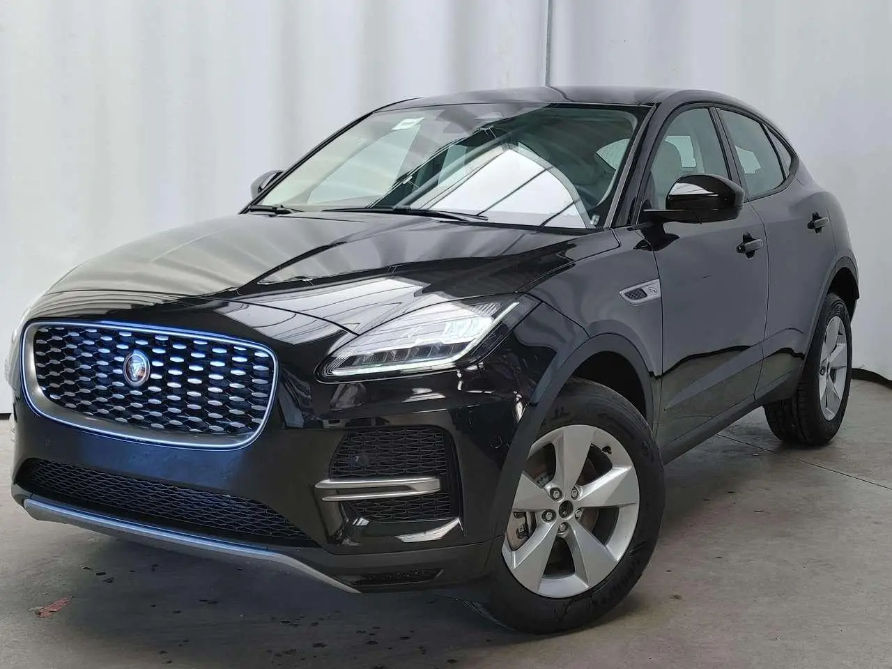 Photo 1 : Jaguar E-pace 2024 Diesel