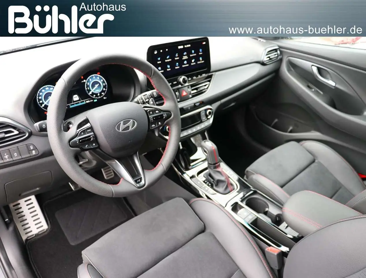 Photo 1 : Hyundai I30 2024 Petrol