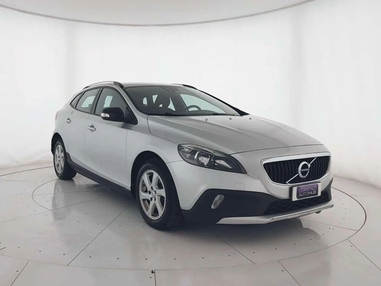 Photo 1 : Volvo V40 2018 Diesel