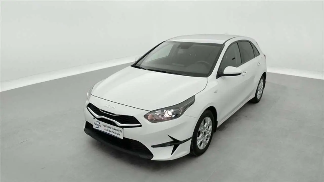 Photo 1 : Kia Ceed 2022 Petrol