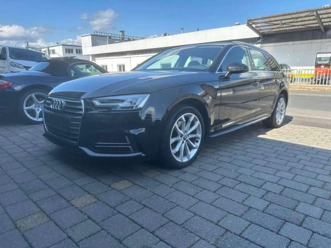 Photo 1 : Audi A4 2018 Diesel