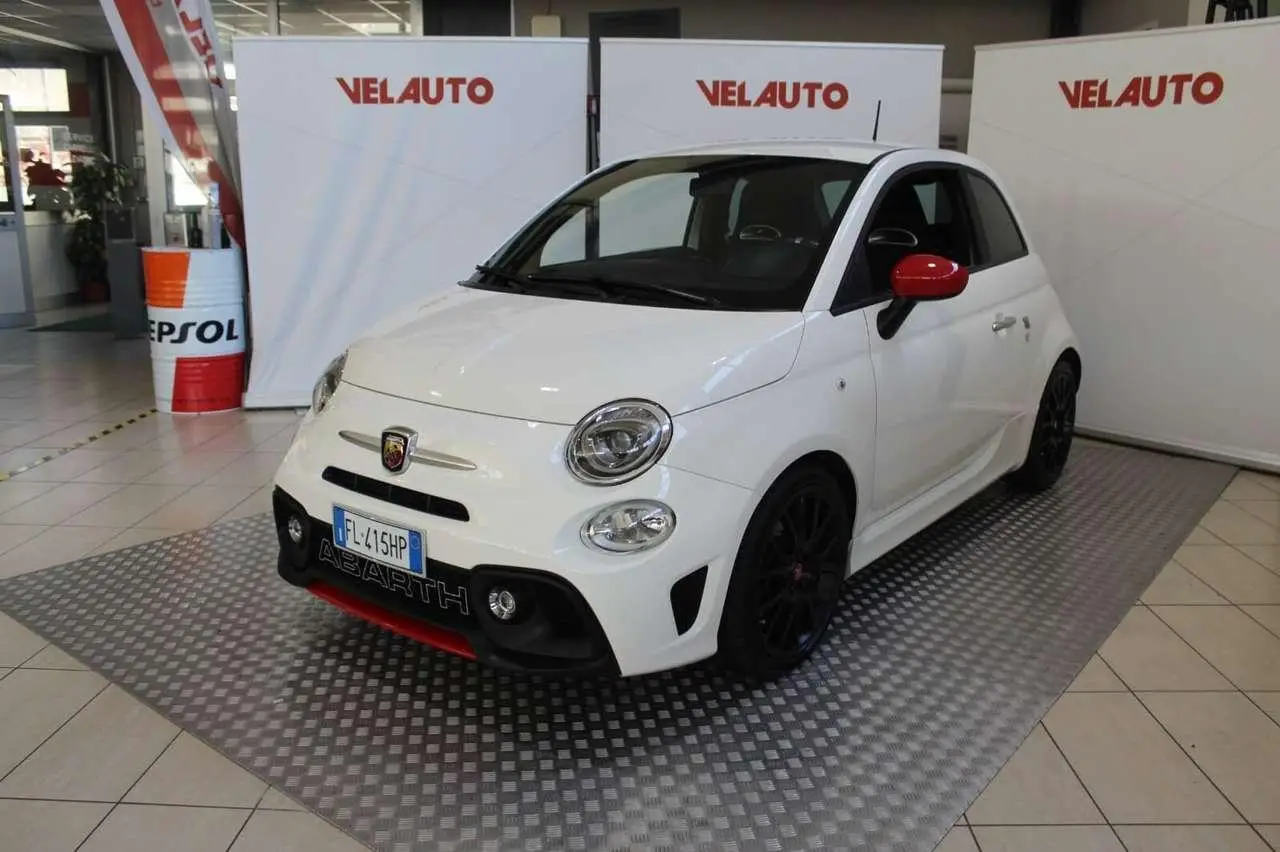 Photo 1 : Abarth 595 2017 Essence