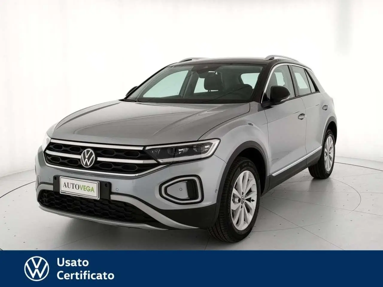 Photo 1 : Volkswagen T-roc 2023 Diesel