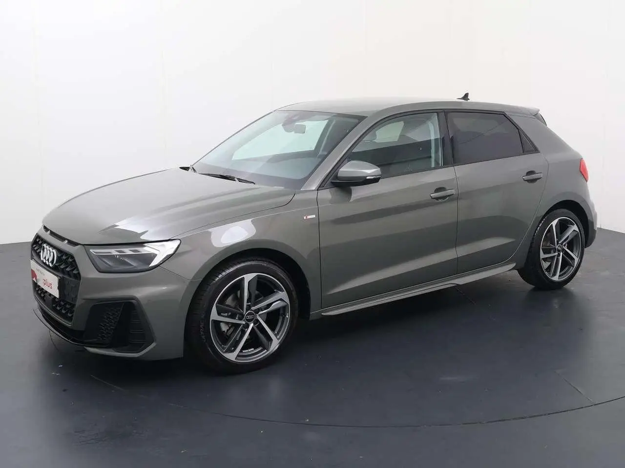 Photo 1 : Audi A1 2024 Petrol