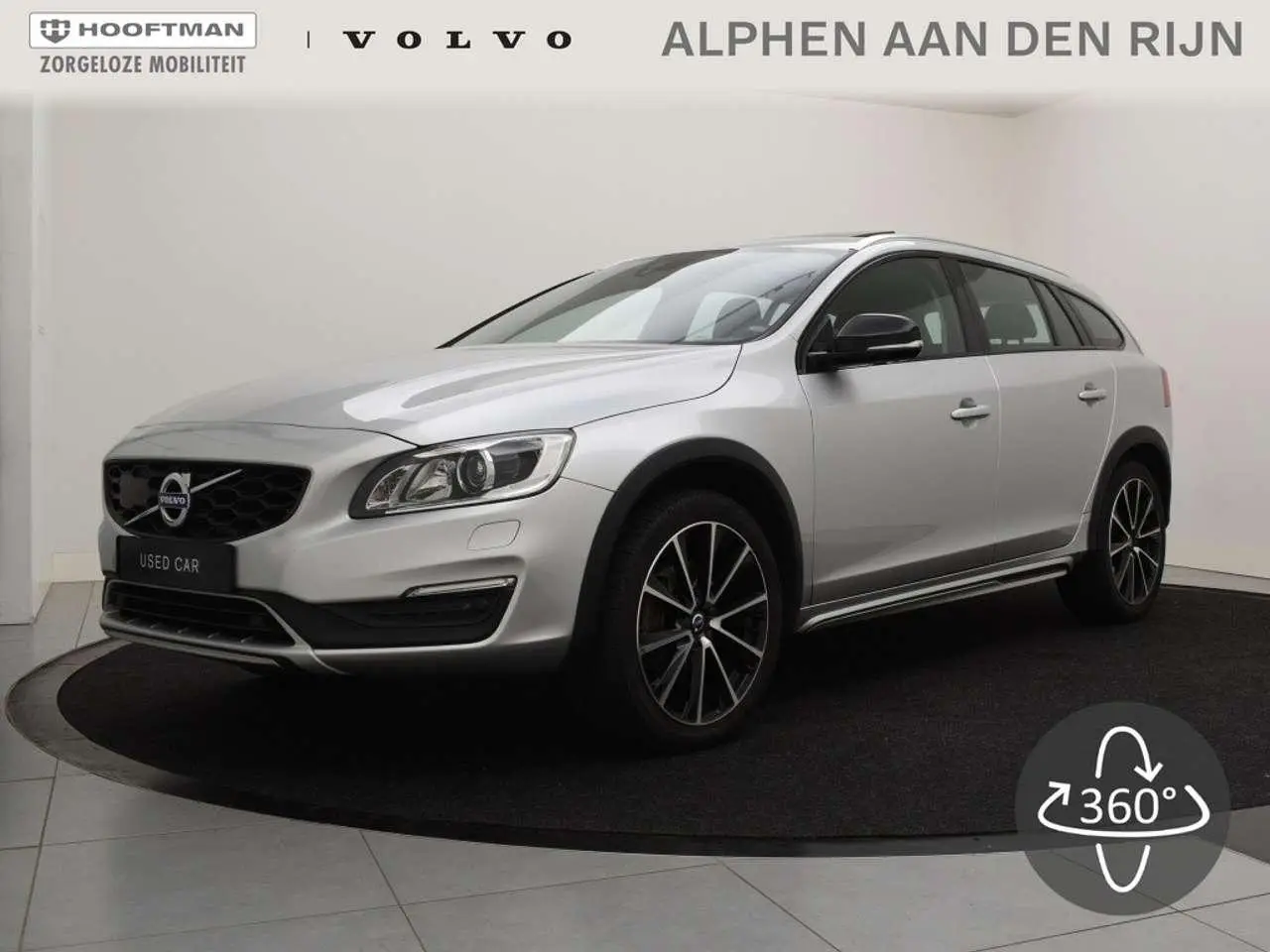 Photo 1 : Volvo V60 2019 Petrol