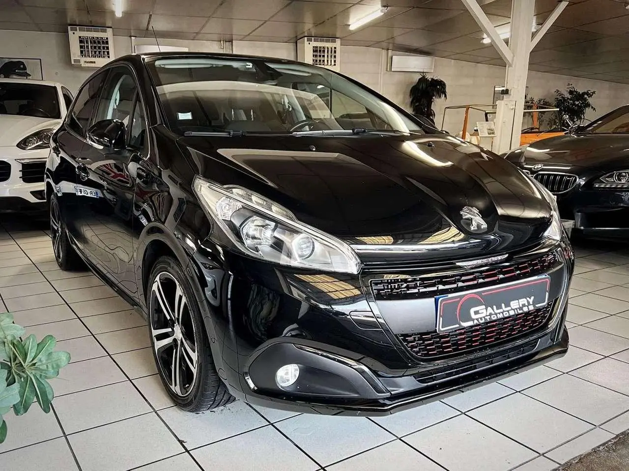 Photo 1 : Peugeot 208 2018 Petrol