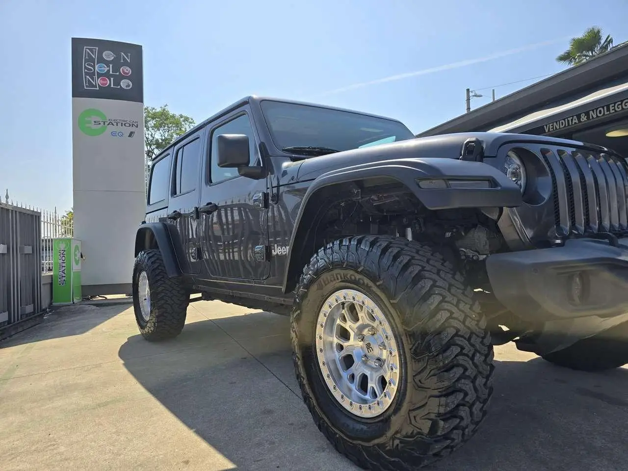 Photo 1 : Jeep Wrangler 2018 Essence