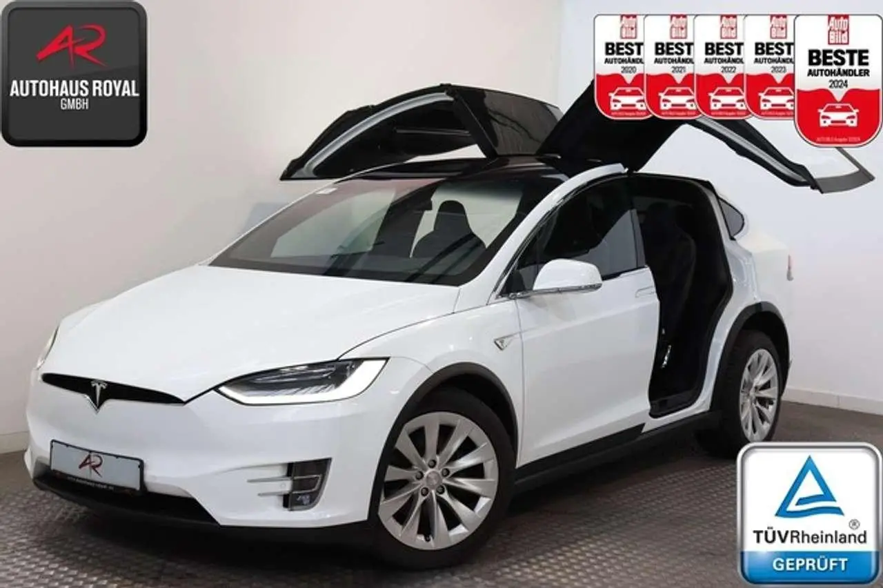 Photo 1 : Tesla Model X 2017 Électrique