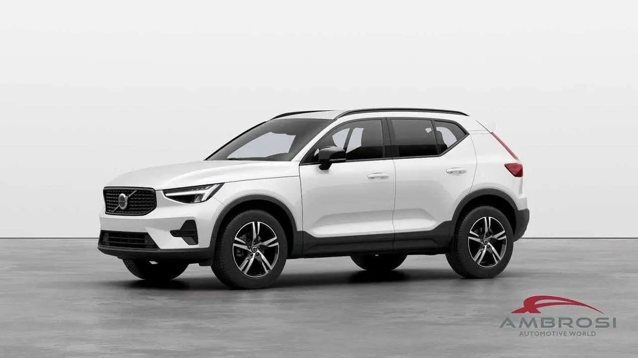 Photo 1 : Volvo Xc40 2024 Hybride