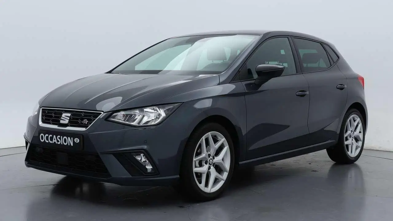 Photo 1 : Seat Ibiza 2021 Petrol