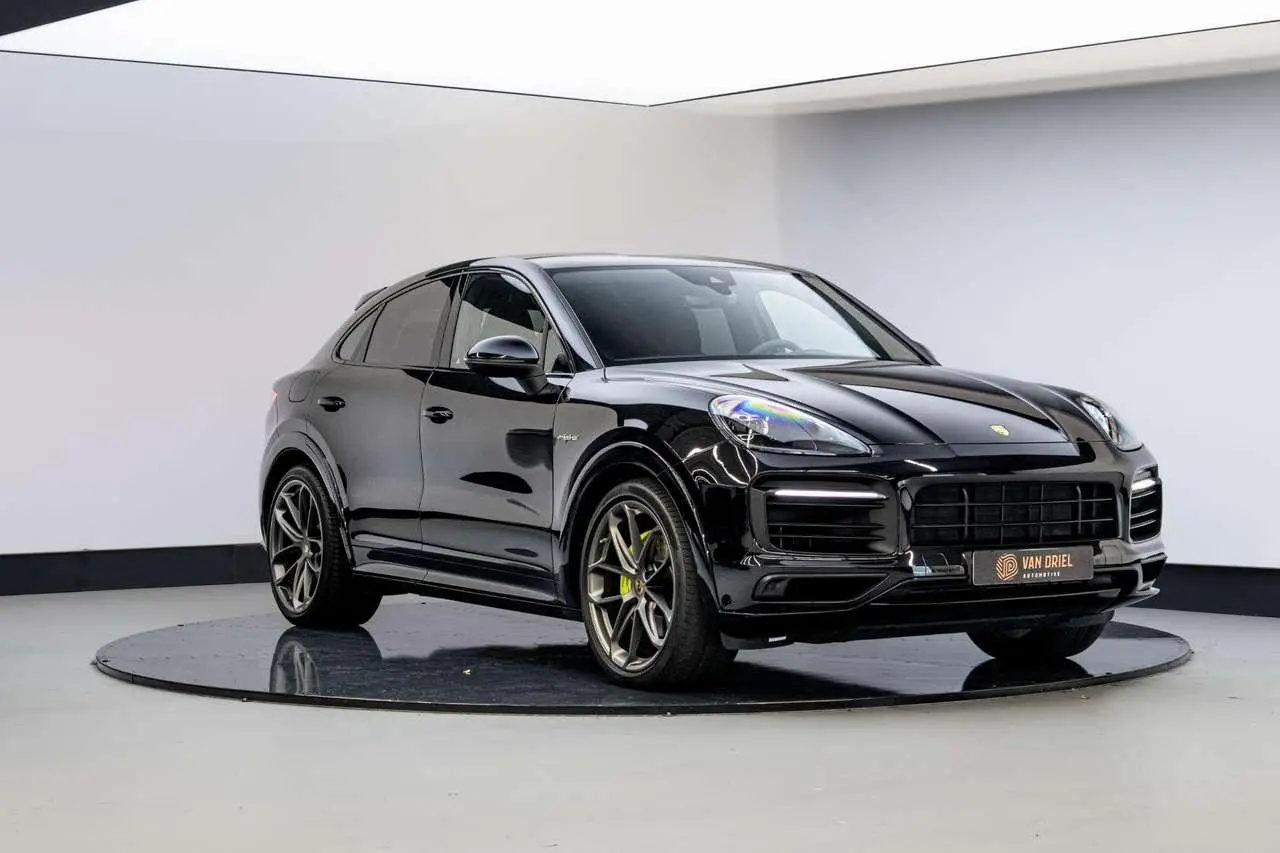 Photo 1 : Porsche Cayenne 2019 Hybrid