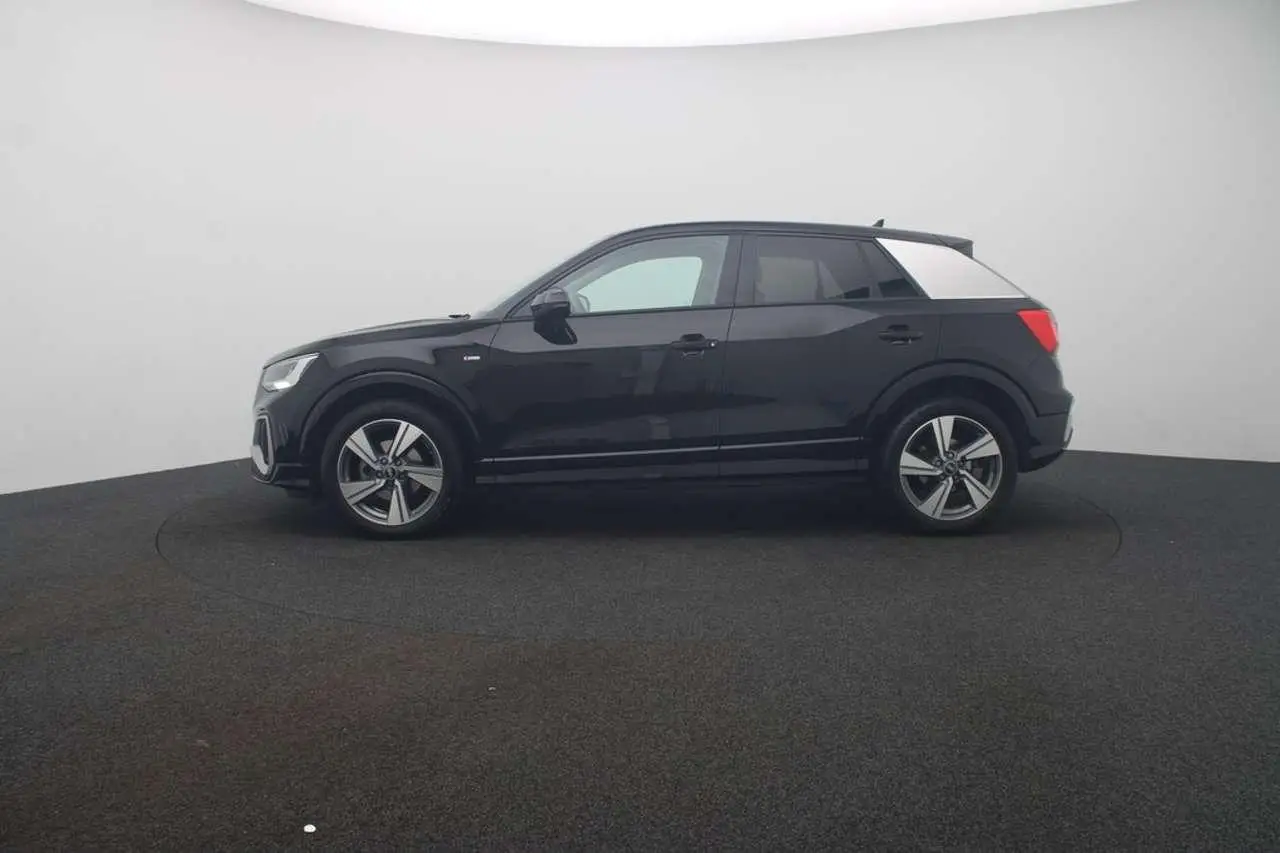 Photo 1 : Audi Q2 2021 Essence