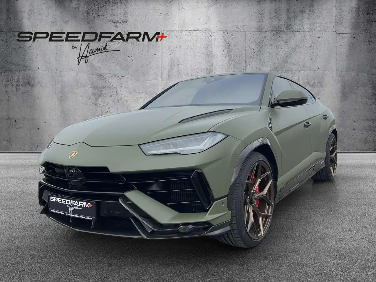 Photo 1 : Lamborghini Urus 2024 Petrol