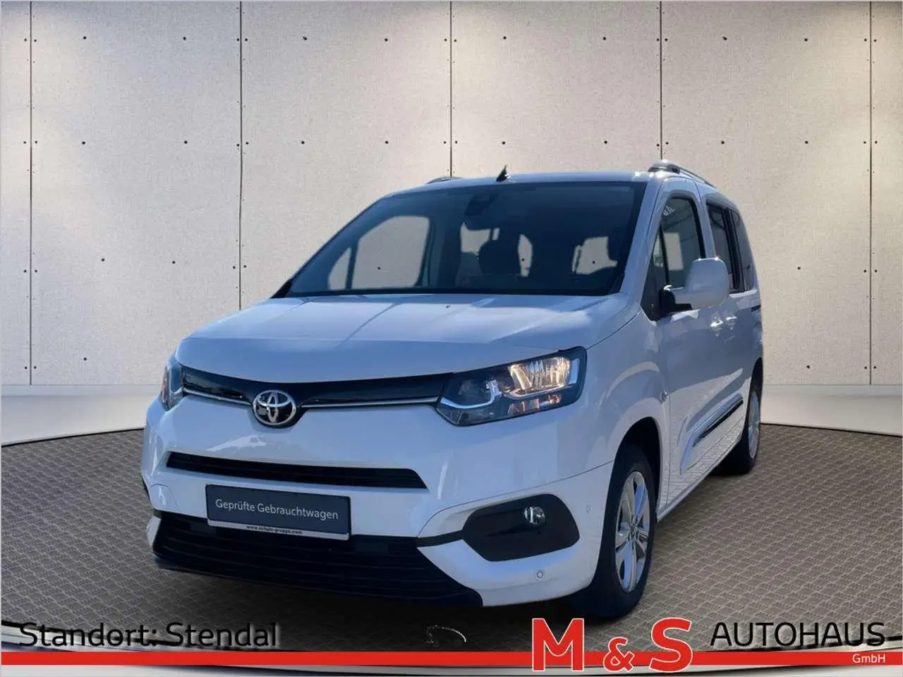 Photo 1 : Toyota Proace 2020 Essence