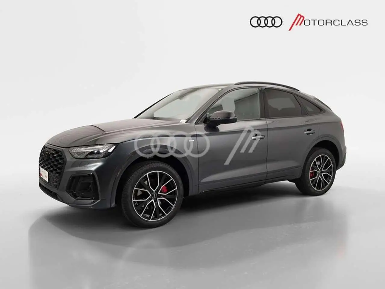 Photo 1 : Audi Q5 2024 Hybride