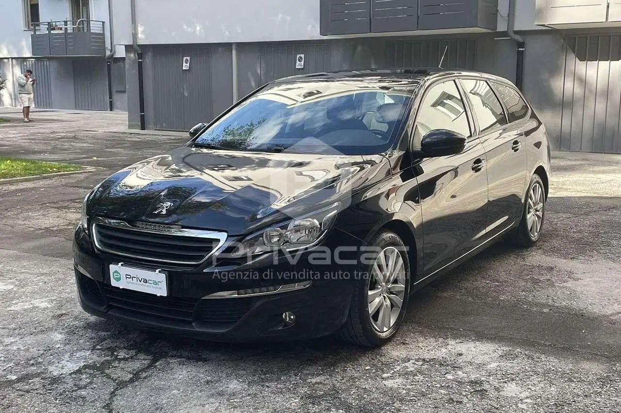 Photo 1 : Peugeot 308 2016 Diesel