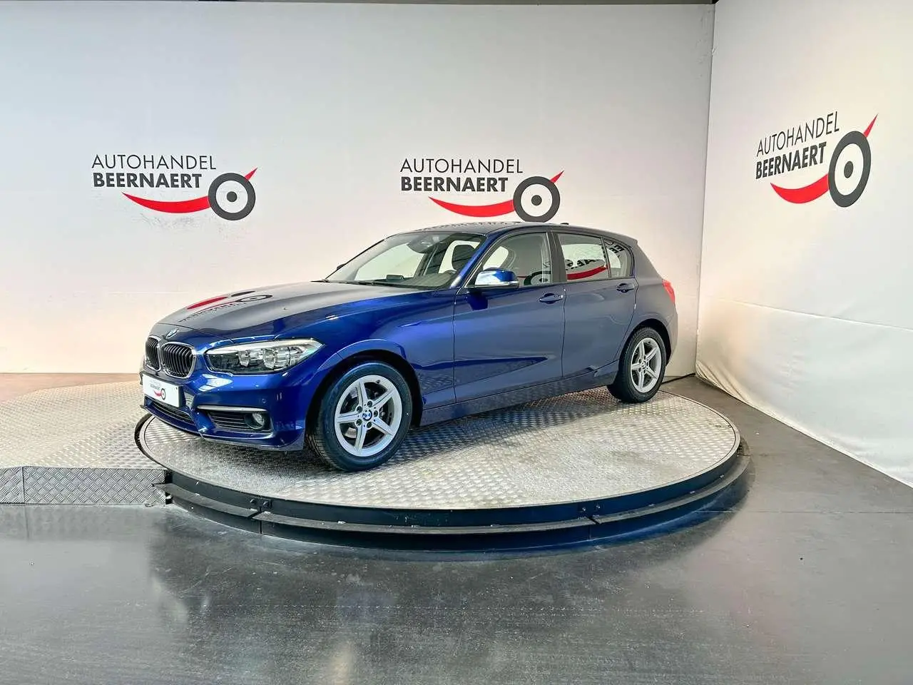 Photo 1 : Bmw Serie 1 2019 Petrol