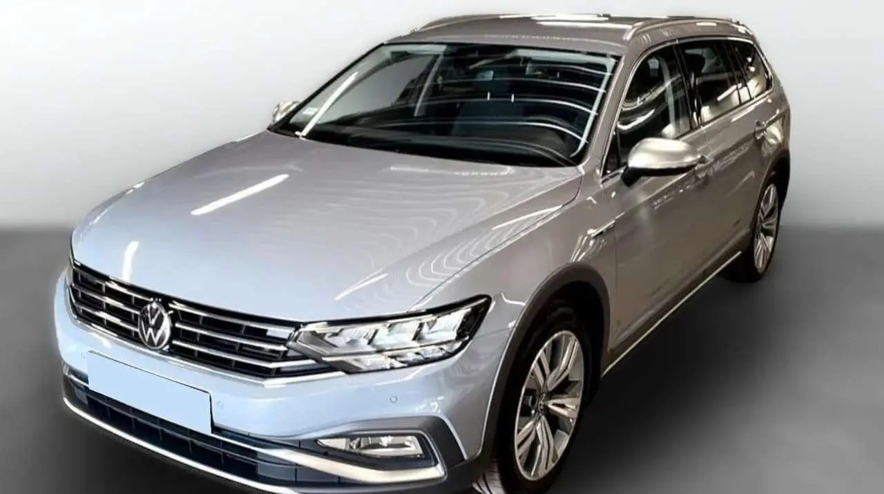 Photo 1 : Volkswagen Passat 2023 Diesel