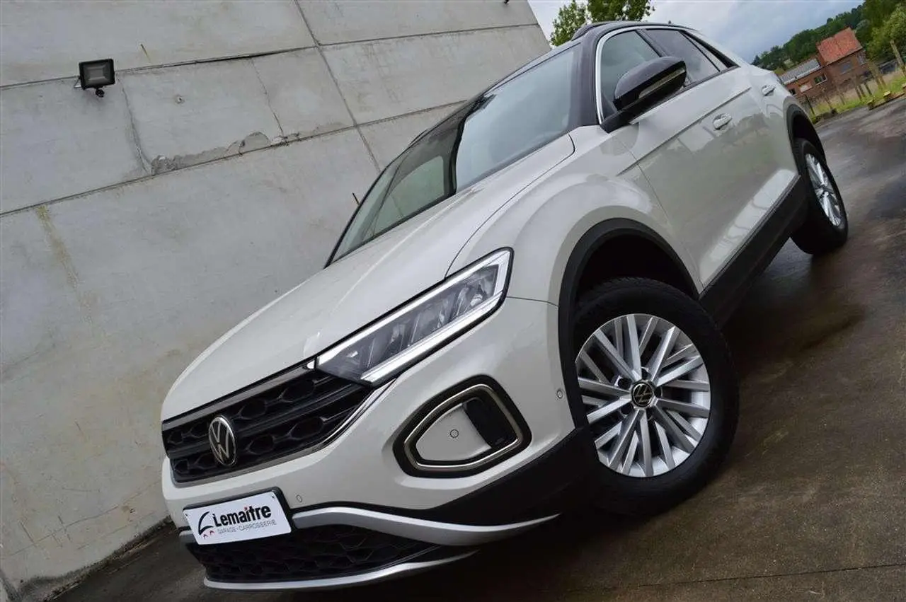 Photo 1 : Volkswagen T-roc 2022 Petrol