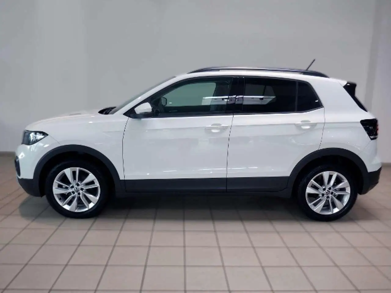 Photo 1 : Volkswagen T-cross 2023 Petrol