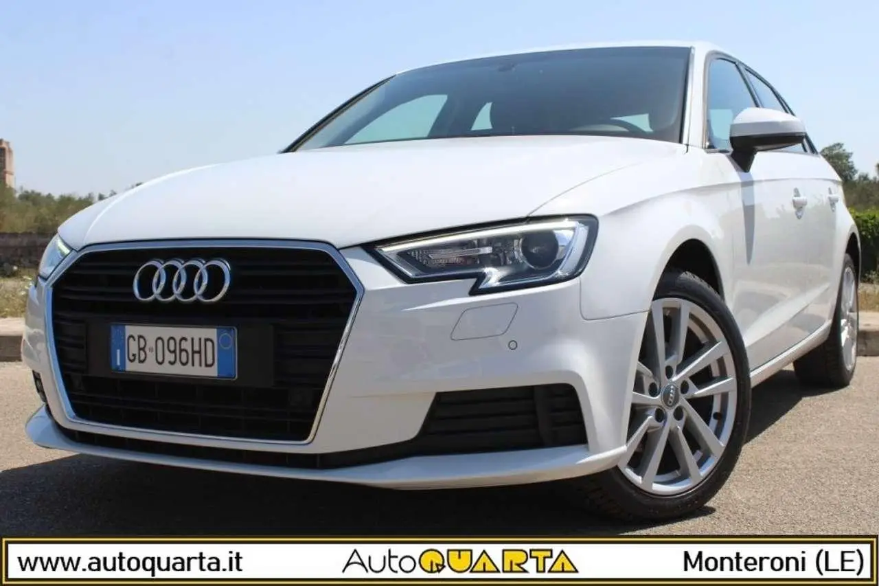 Photo 1 : Audi A3 2020 Diesel