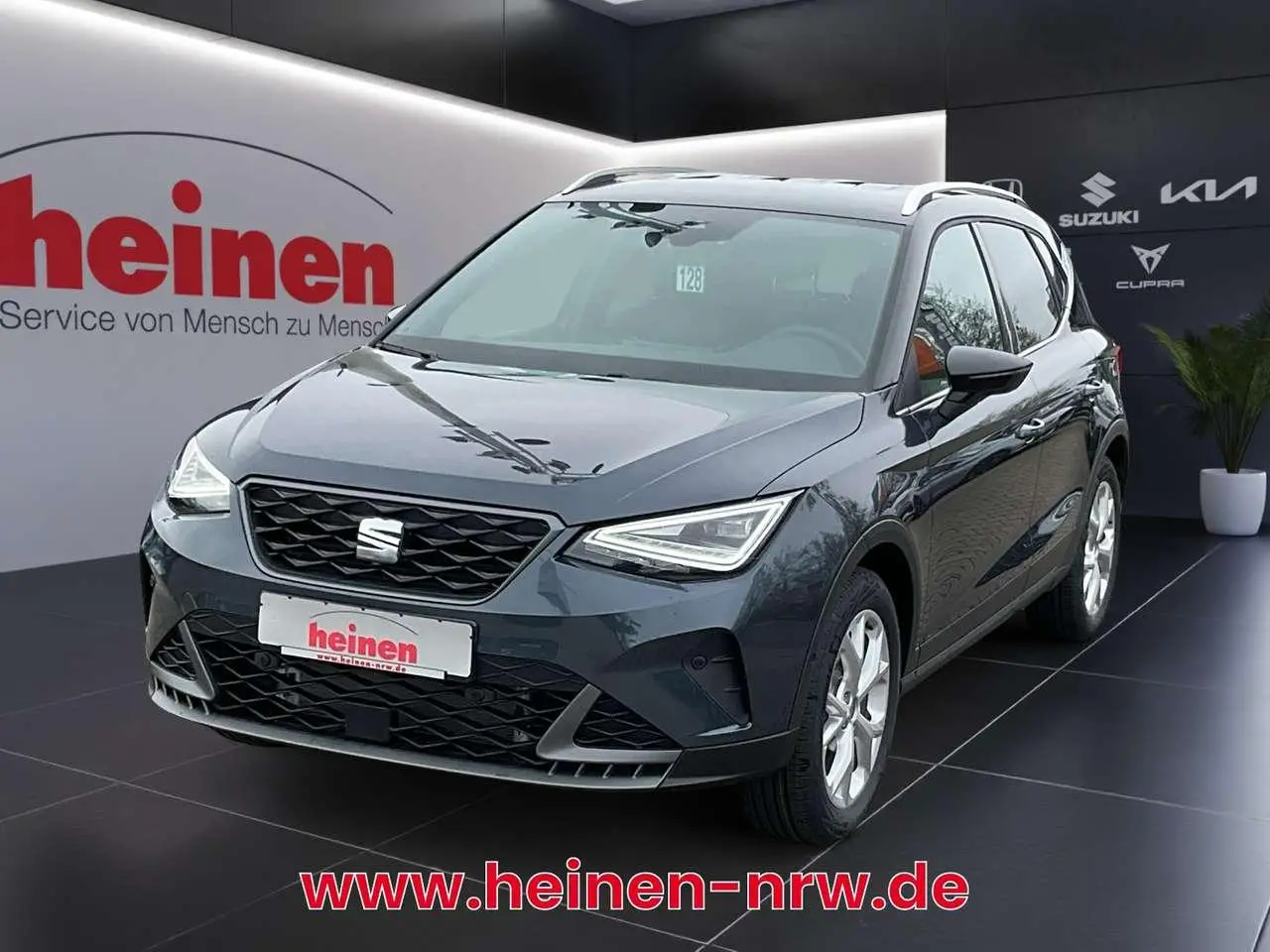 Photo 1 : Seat Arona 2024 Petrol