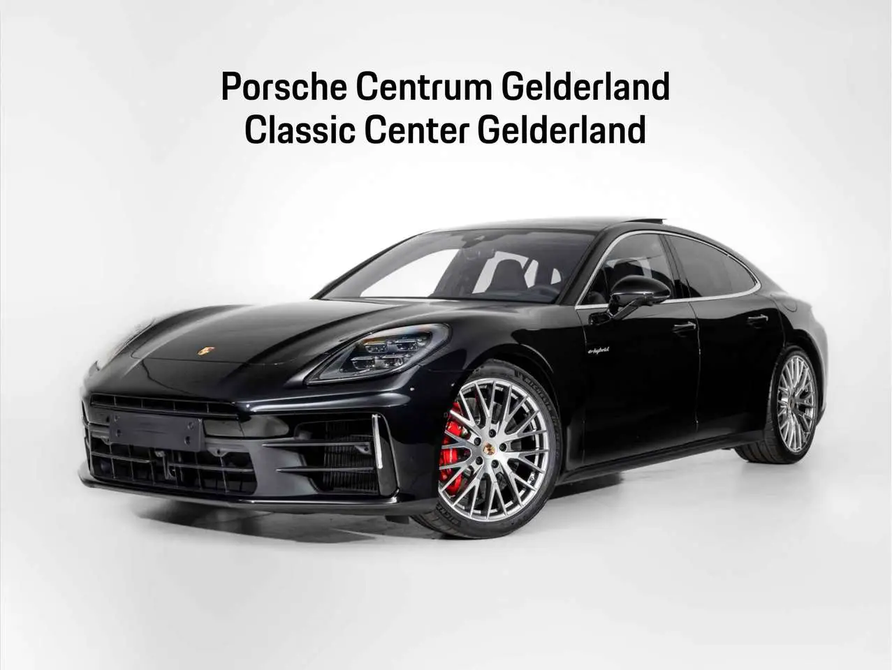 Photo 1 : Porsche Panamera 2024 Hybrid