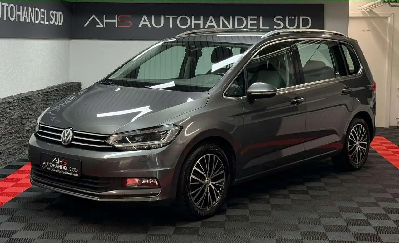 Photo 1 : Volkswagen Touran 2016 Diesel